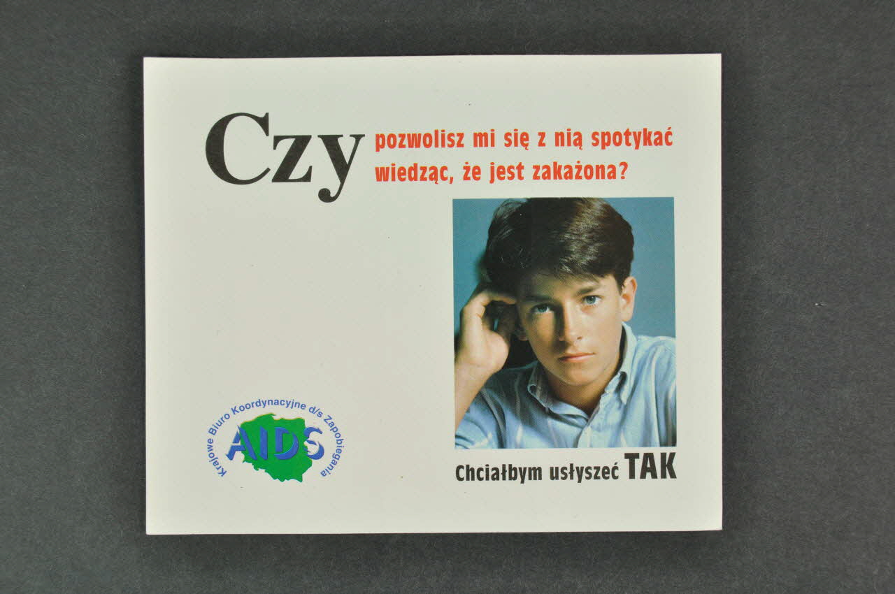 autocollant "Czy" (tête de garçonnet) 2003.125.323 Photo Mucem