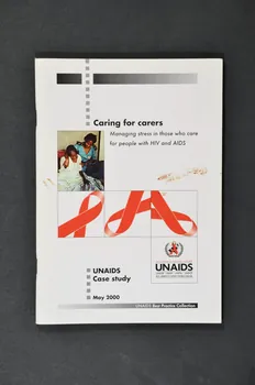 Onusida BROCHURE Caring for carers Lorraine, France 2000/5 2004.206.22  Photo Mucem