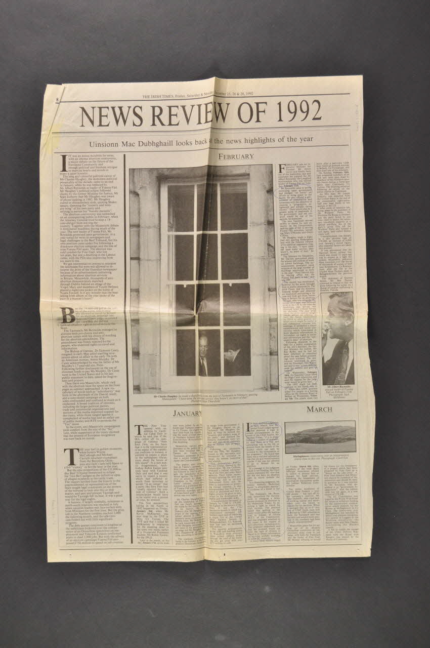 The Irish Time Coupure de presse The Irish Times, 25-28 décembre 1992 : News review of 1992 Irlande 1992 2005.182.16 Photo Mucem