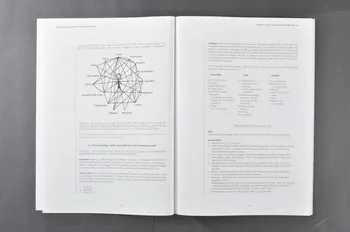 Onusida BROCHURE "Handbook on access to HIV/AIDS related treatment" (Manuel sur l'accès au traitement du VIH/sida) Lorraine, France 2003 2004.206.39  Photo Mucem