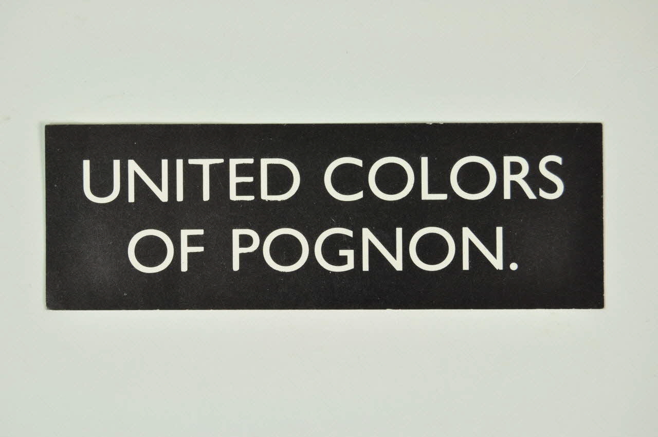 autocollant Autocollant " United colors of pognon" 2003.125.385 Photo Mucem