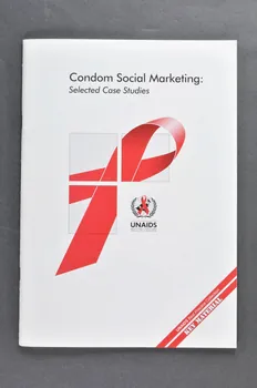 Onusida BROCHURE "Condom social marketing : selected case studies" (Marketing social du préservatif : études de cas choisis) Lorraine, France 2000 2004.206.40  Photo Mucem
