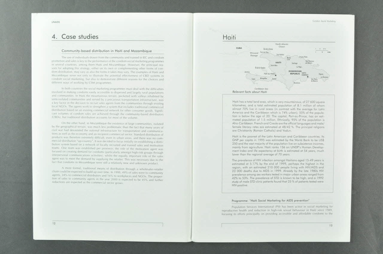 Onusida BROCHURE "Condom social marketing : selected case studies" (Marketing social du préservatif : études de cas choisis) Lorraine, France 2000 2004.206.40 Photo Mucem