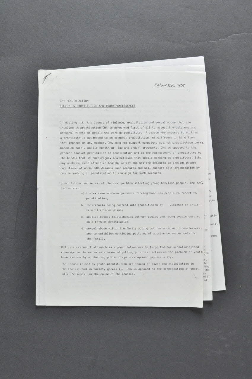 Gay Health Action, Gay And Lesbian Equality Rapport "Policy on prostitution and youth homelessness" (Politique de la prostitution et des sans papiers) Irlande 1988 2005.182.8 Photo Mucem