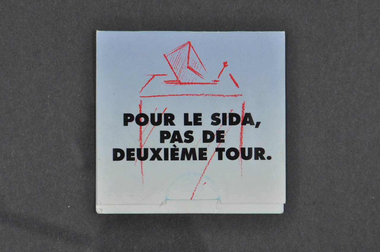 Terpan Etui de préservatif "Pour le Sida, pas de deuxième tour" France 1998 2003.125.498 Photo Mucem