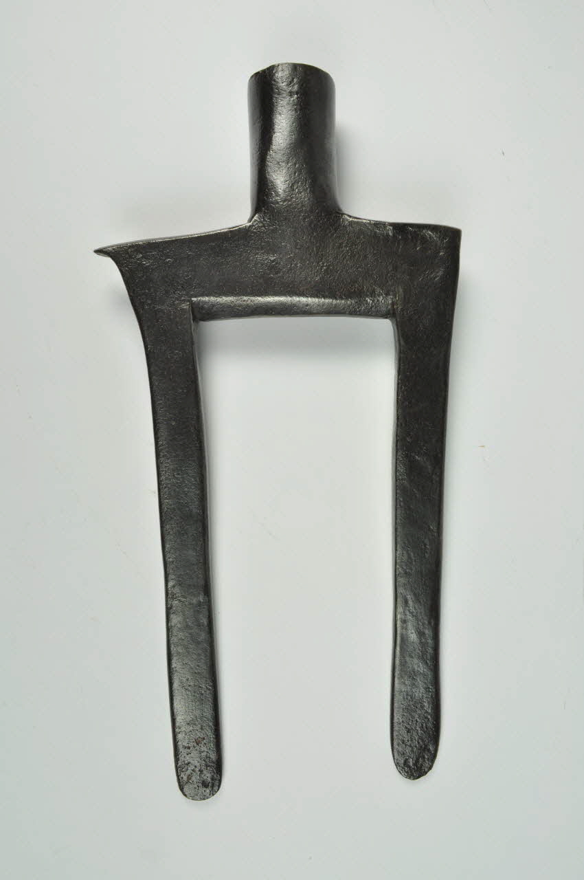 FOURCHE A DEFONCER biesse 1954.55.1 Photo Mucem