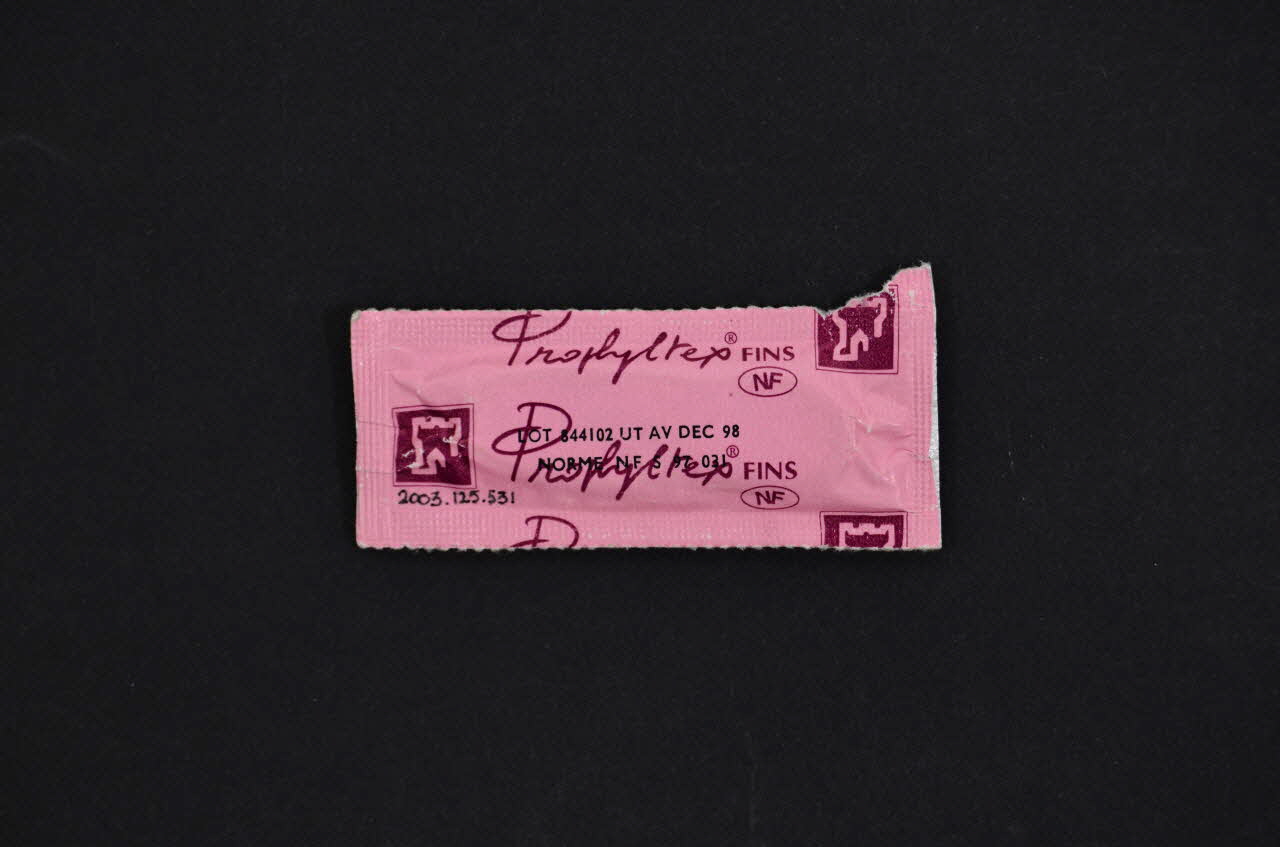 Prophyltex Préservatif " Prophyltex fins" France 1998 2003.125.531 Photo Mucem