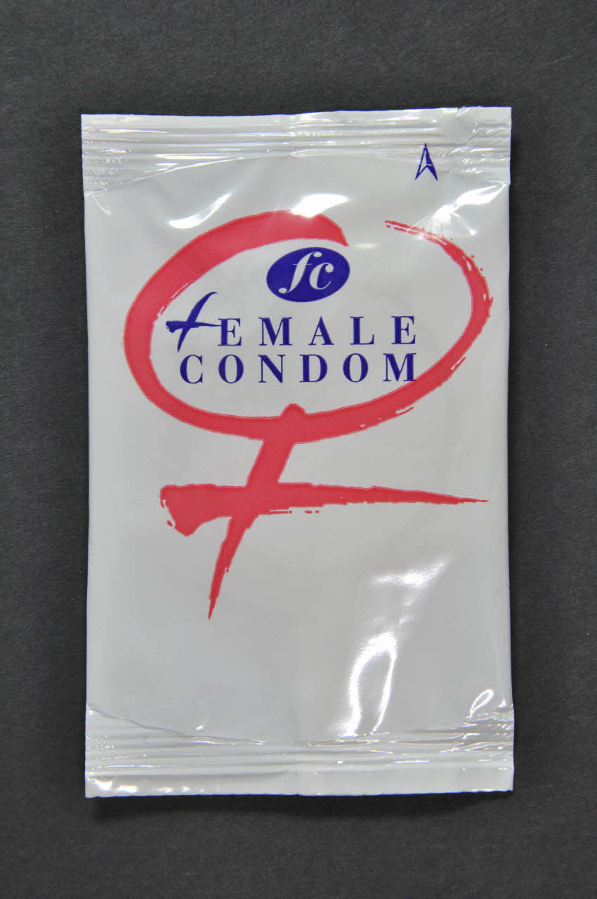 Www.Femalecondom.Org Préservatif féminin "Female condom" (Préservatif féminin) International 2004 2004.207.148.1 Photo Mucem