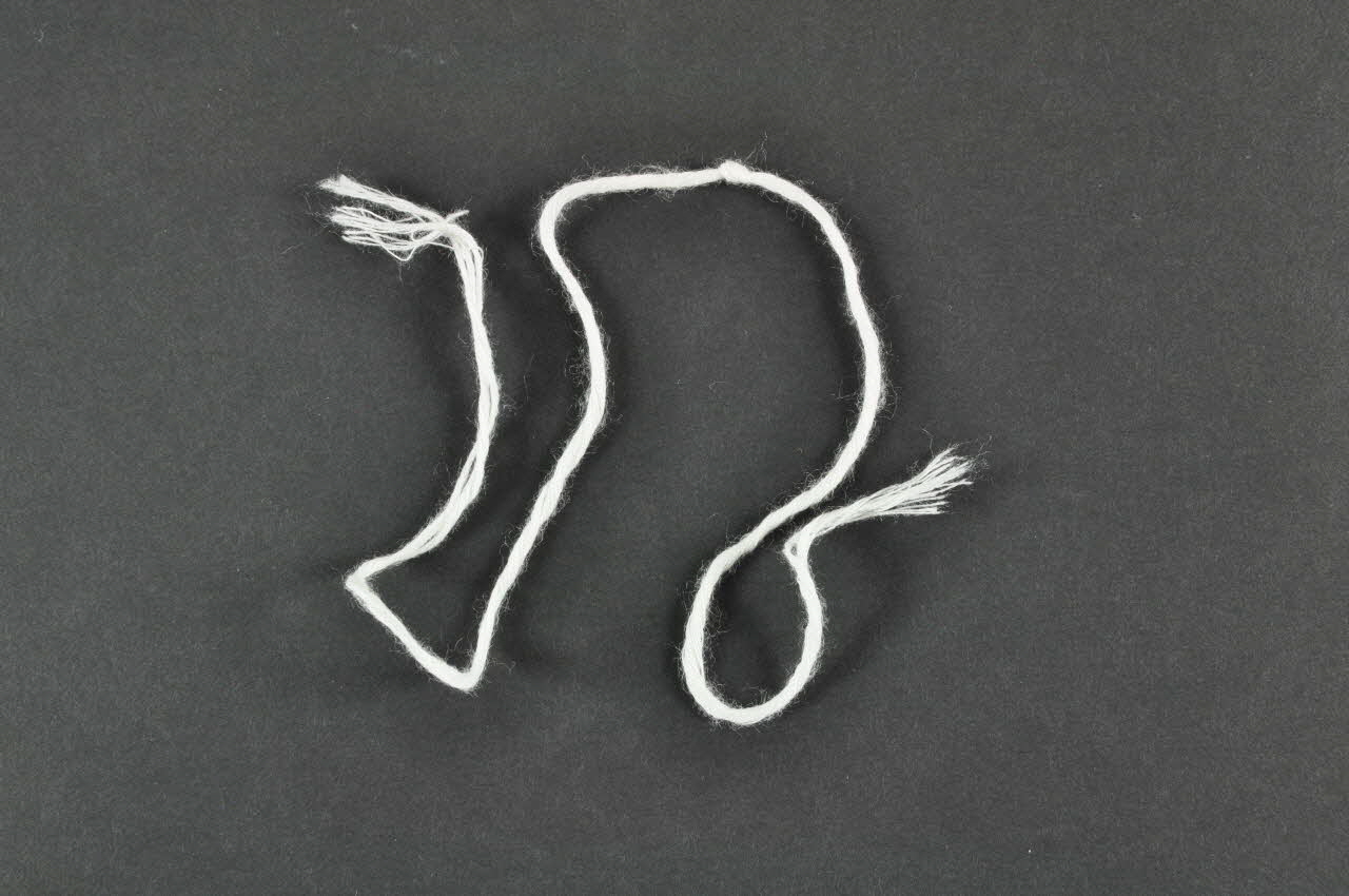 Xv ° Conférence Internationale fil Fil de coton donné à la cérémonie du souvenir International 2004 2004.207.152 Photo Mucem