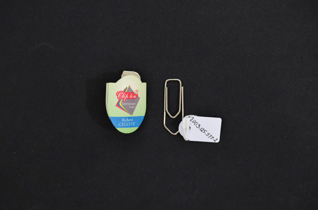 Porte préservatif Clip porte préservatif 2003.125.577.1-2 Photo Mucem