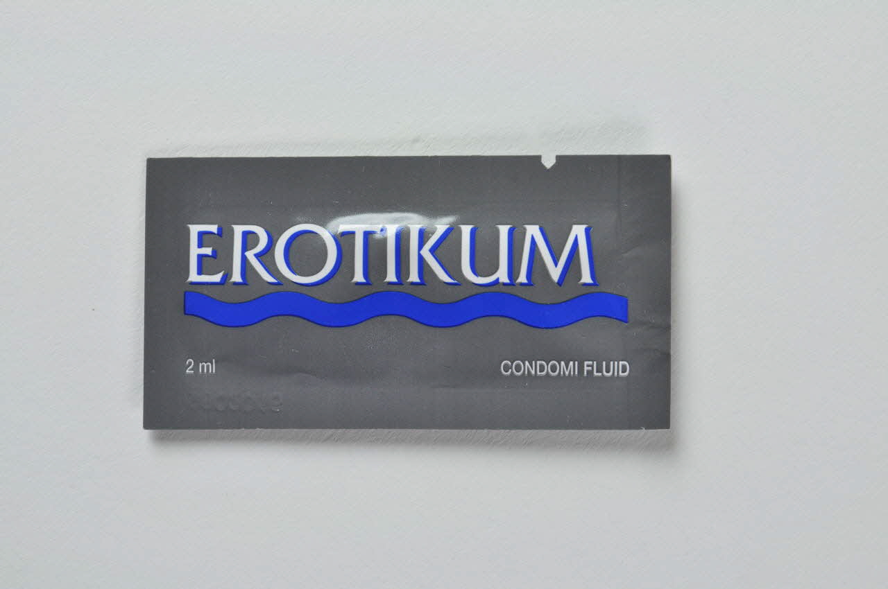 Enveloppe de gel lubrifiant "Erotikum" 2003.125.584 Photo Mucem
