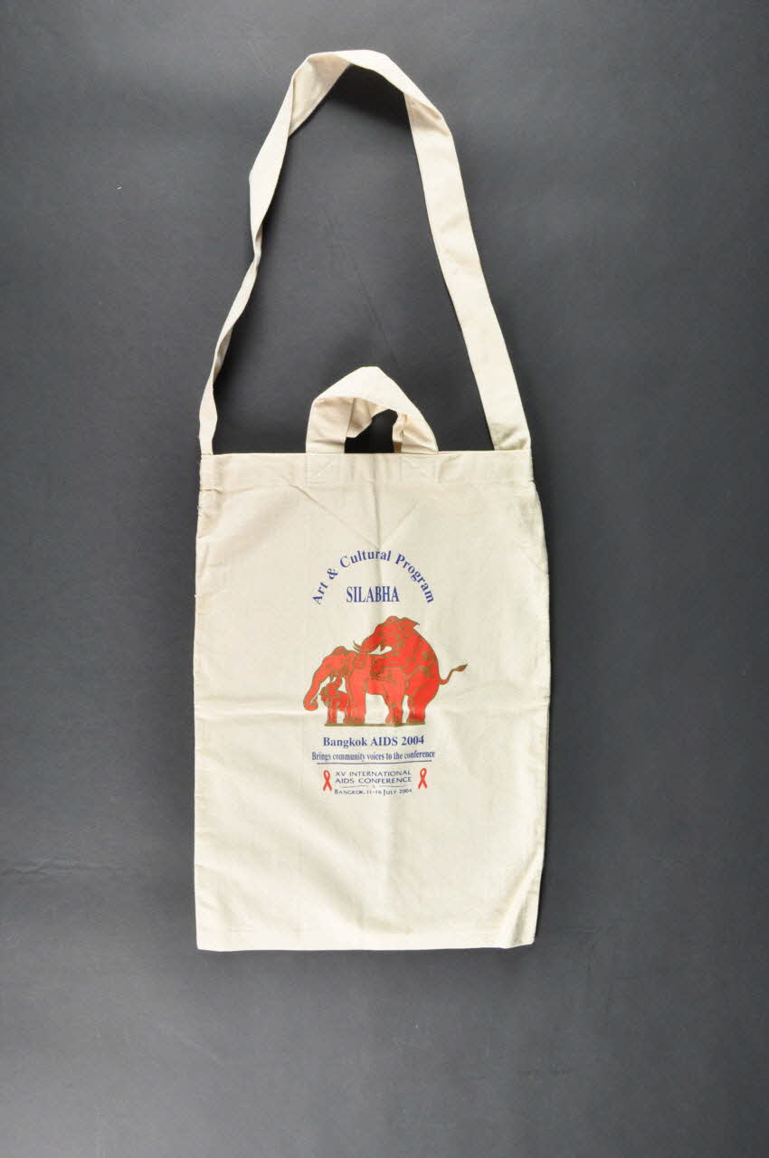 Xv ° Conférence Internationale Sac en tissu "Art & cultural Program. Silhaba" (Programme artistique et culturel SILABHA) International 2004 2004.207.189 Photo Mucem