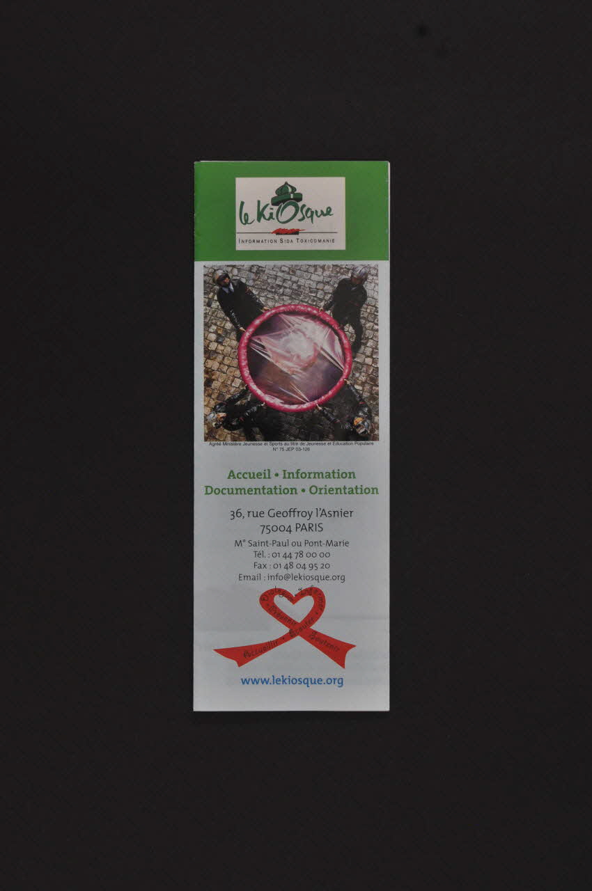 Fondation de France et la Fondation Levi Strauss Dépliant Le Kiosque France 2005 2005.197.15 Photo Mucem