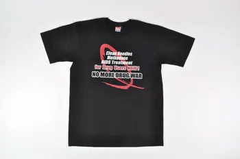 Thai Drug Users Network tee-shirt "Clean needles, methadone, AIDS treatment for drug Uses Now. No more drug war" International 2004 2004.207.201 Photo Mucem