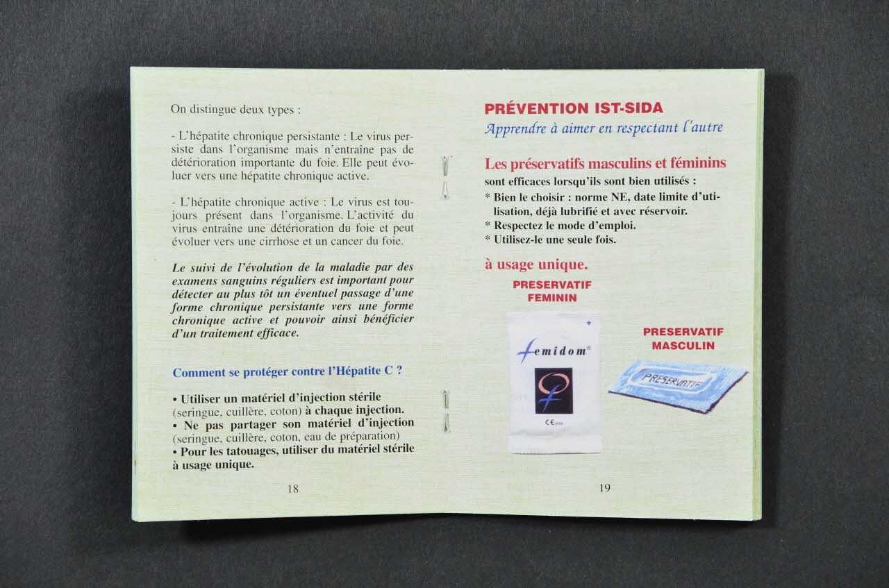 Centre Inter-Culturel Franco-Maghrébin (CICFM) BROCHURE Prévenir et savoir est notre devoir. France 2005 2005.197.47 Photo Mucem