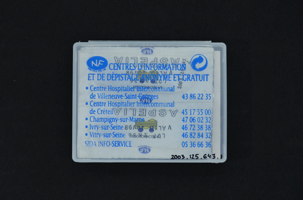 Conseil Général Du Val De Marne Emballage de préservatif "Quelle Santé?" France 1998 2003.125.643.1-3 Photo Mucem