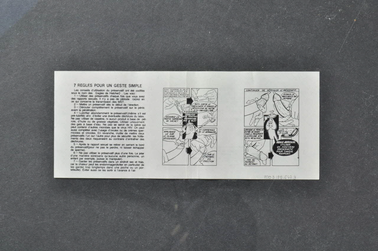 Croix Rouge Française notice Emballage de préservatif "La Croix-Rouge Française s'engage dans la lutte contre le Sida" France 1997 2003.125.647.3 Photo Mucem