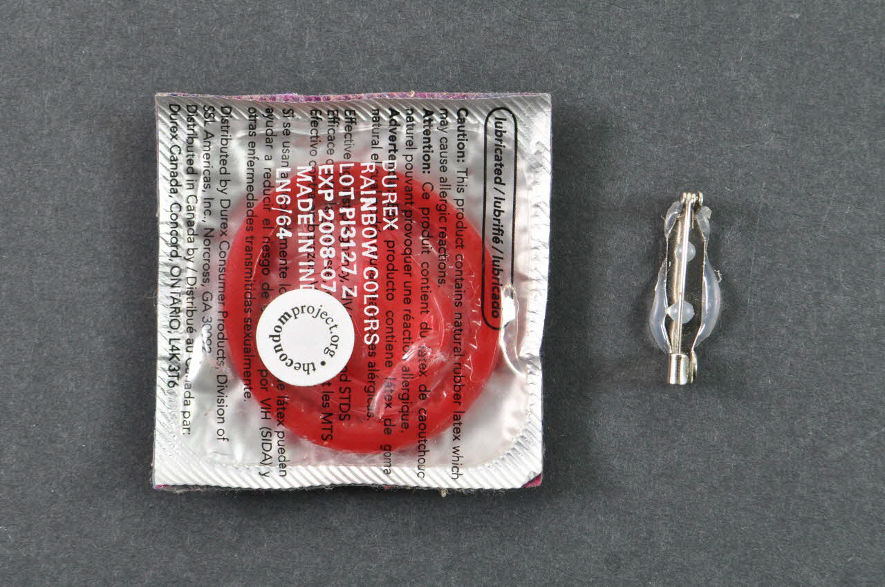 Aas Condom Project badge International 2004 2004.207.32.1-2 Photo Mucem