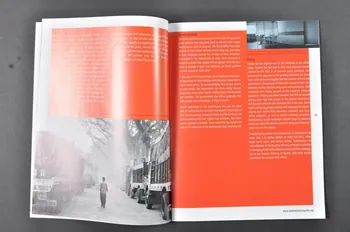 BROCHURE Pandemic facing AIDS. Education workbook 2004.207.35 Photo Mucem