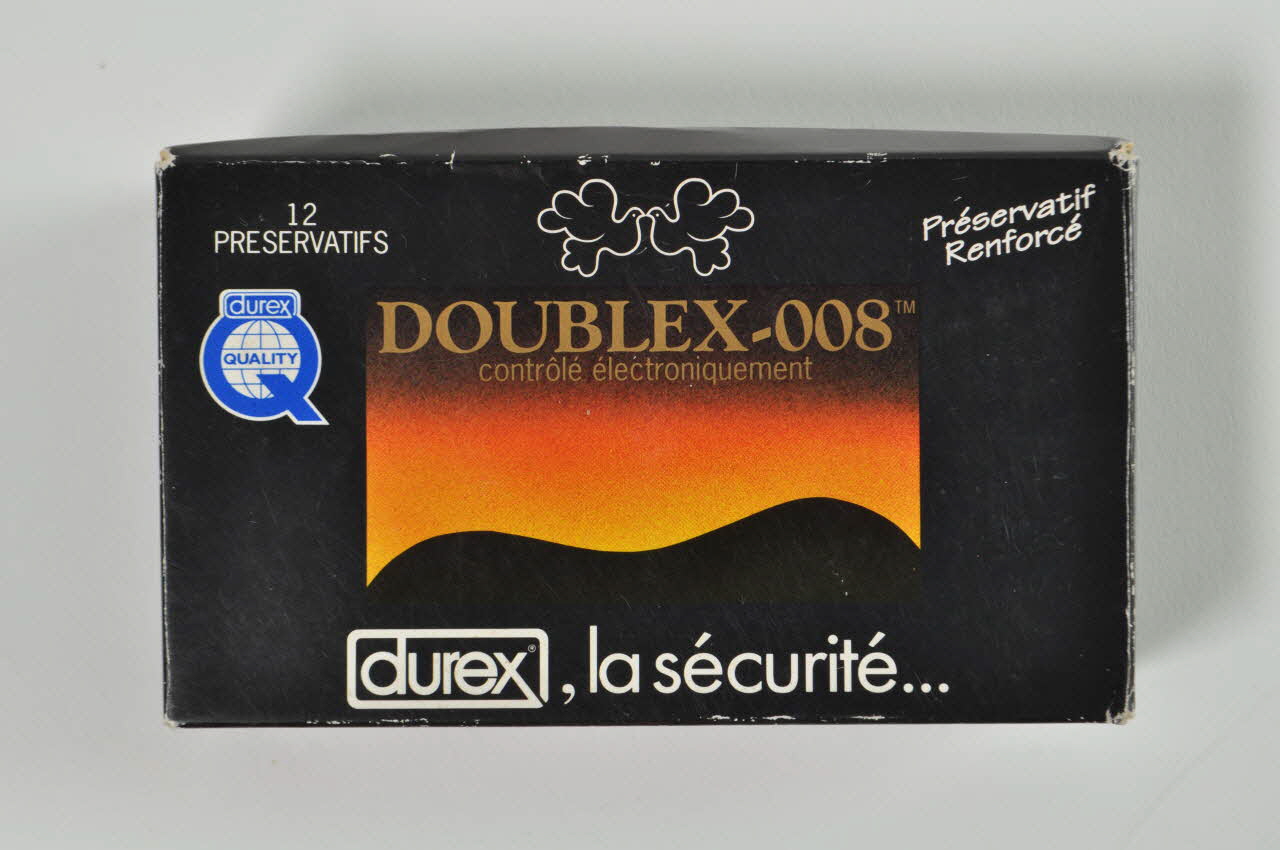 Durex Etui de préservatif "Durex, la sécurité. Doublex 008." (sans préservatifs) France 1999 2003.125.660 Photo Mucem