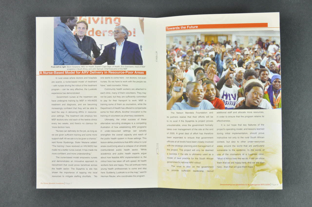 Nelson Mandela Foundation BROCHURE "Demonstrating new possibilities in the fight against HIV/AIDS International 2004/7 2004.207.43 Photo Mucem