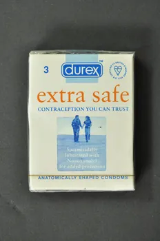 Durex Emballage de préservatif "3 Durex extra safe / Contraception you can trust (Contraception à laquelle vous pouvez vous fier) Grande Bretagne 1998/1 2003.125.680 Photo Mucem