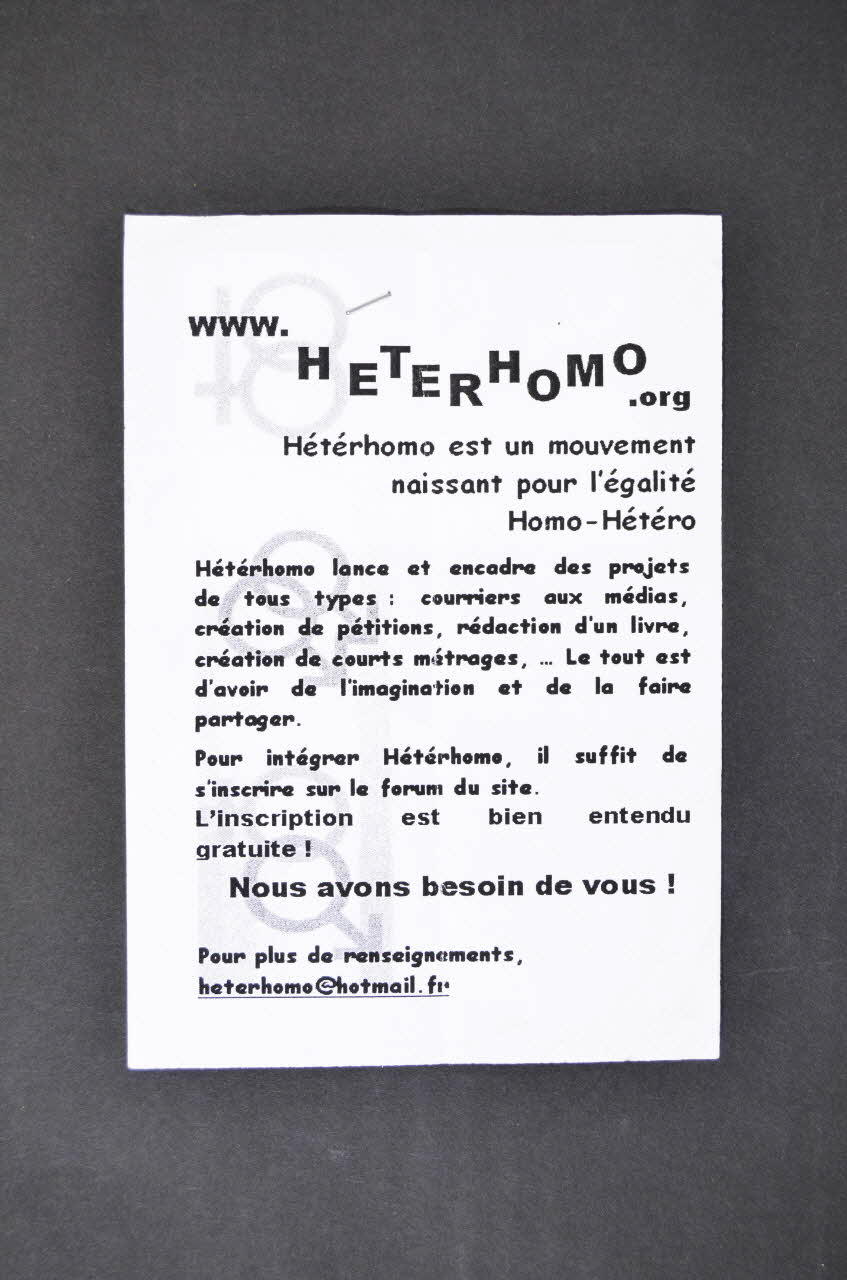 Héterhomo tract "www.Heterhomo / Les homos n'ont pas le droit de donner leur sang" France 2005 2005.197.9  Photo Mucem