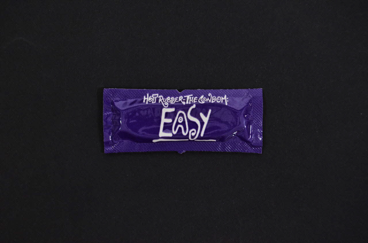 The Hot Rubber Company Préservatif "Hot Rubber The Condom. Easy" (Facile) Lorraine, France 1998 2003.125.697 Photo Mucem