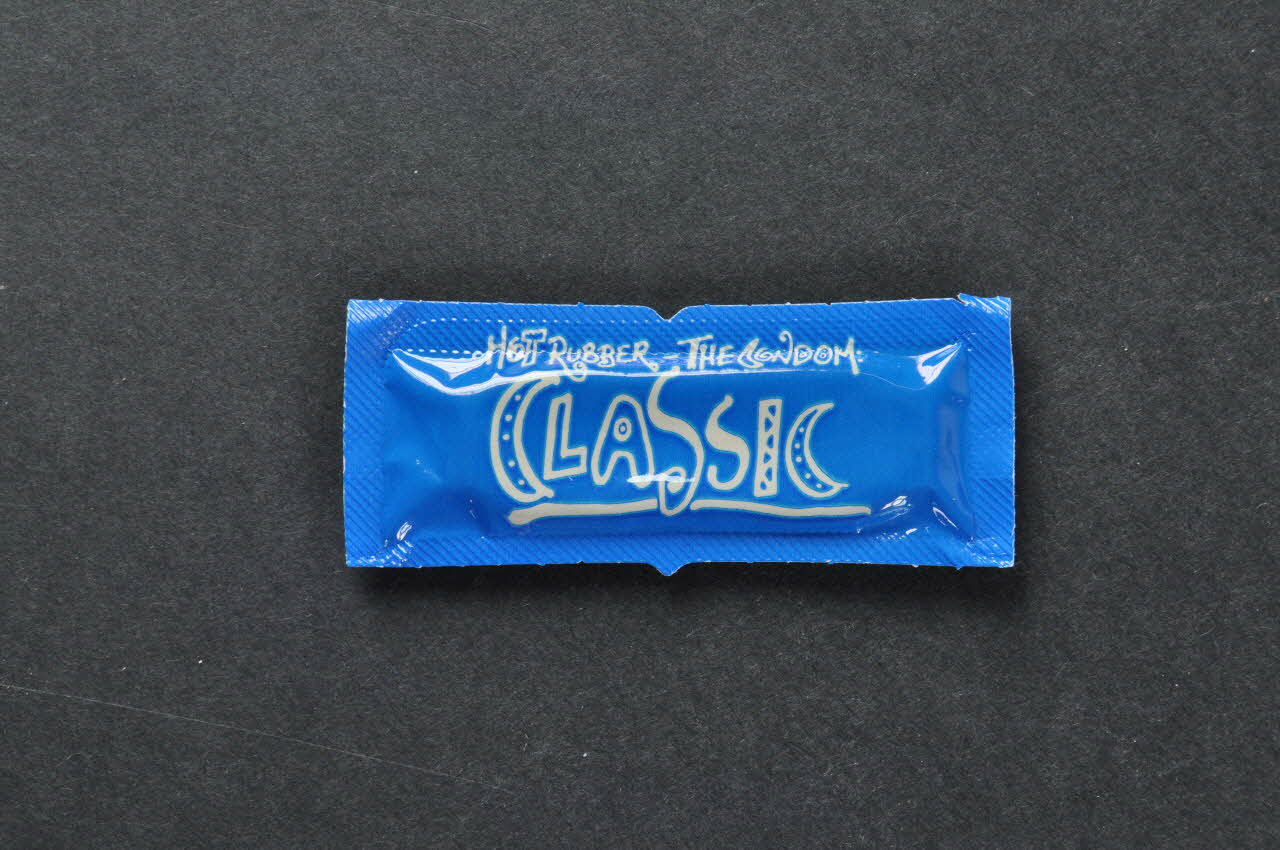 The Hot Rubber Company Préservatif "Hot Rubber The Condom. Classic" Lorraine, France 1999 2003.125.699 Photo Mucem