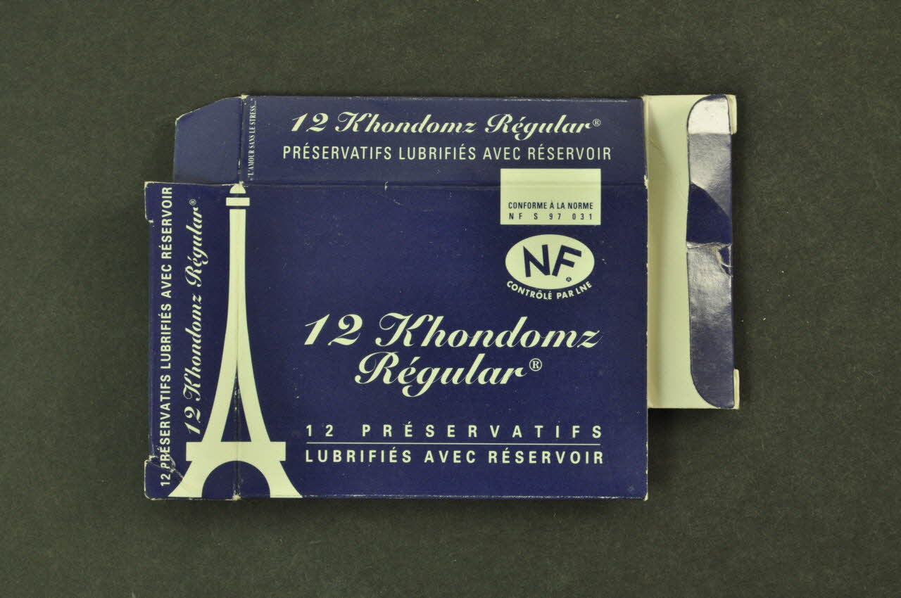 Khondomz Emballage de préservatif "12 Khondomz Regular" (sans préservatifs) France 2001 2003.125.704 Photo Mucem