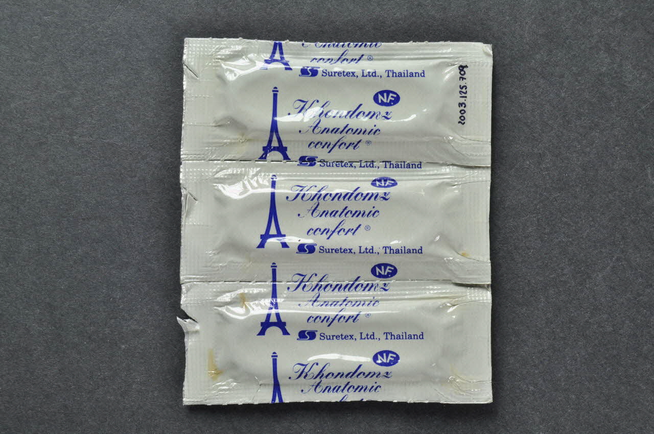 Khondomz Préservatif " Khondomz Anatomic Confort" France 2000 2003.125.709 Photo Mucem