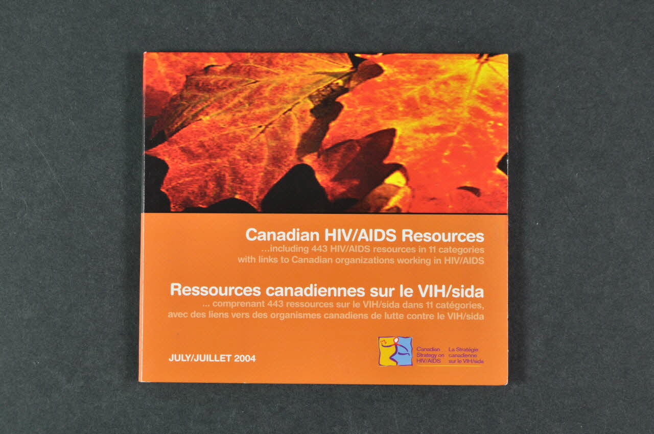 Stratégie Canadienne Sur Le Vih/Sida CD-ROM Ressources canadiennes sur le VIH/sida International 2004 2004.207.92.1-2 Photo Mucem