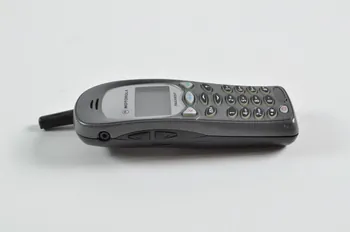 téléphone portable 2005.22.2.1.1.1-2 Photo Mucem