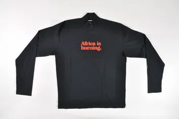 Act Up-Paris tee-shirt "Africa is burning" (L'Afrique brûle) Île-de-France, France 2003 2003.127.1 Photo Mucem