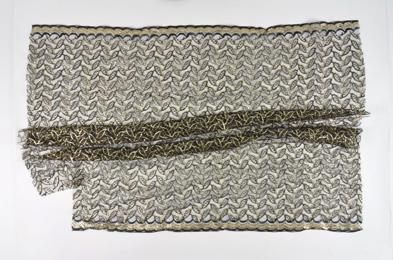 Soeurs de la Perpétuelle Indulgence - Couvent Atlantique Sud châle élément de costume de soeur Aquitaine, France 2002 2003.128.16 Photo Mucem