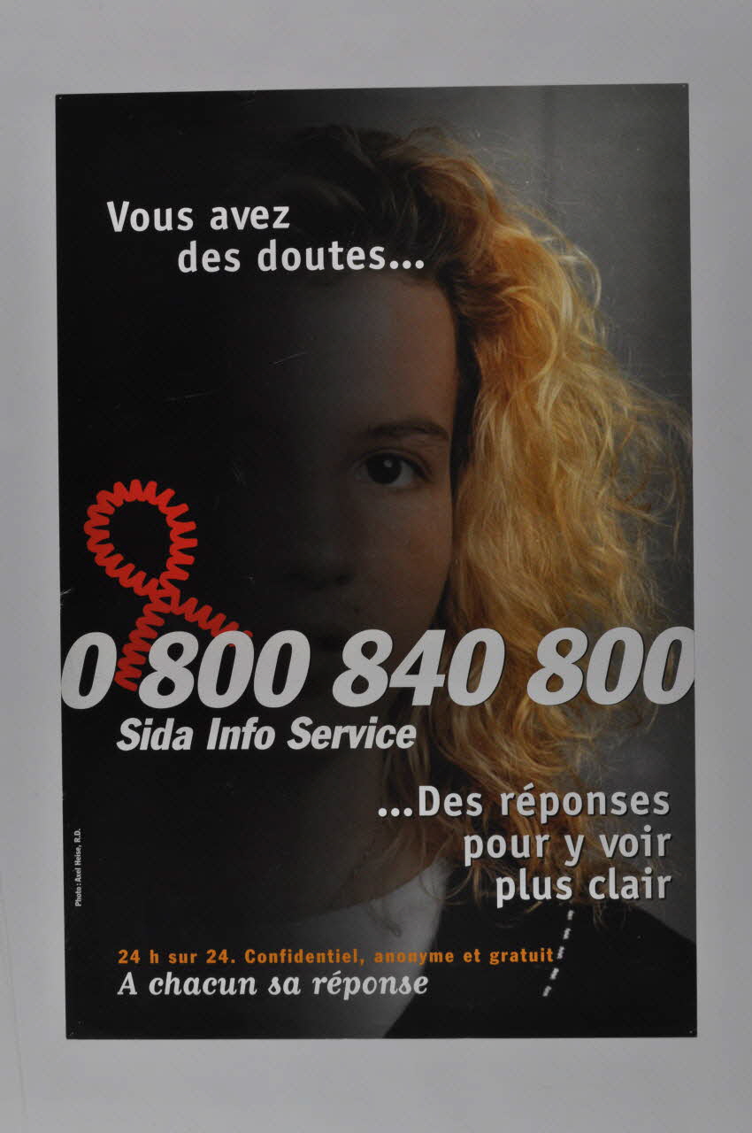 affiche " Vous avez des doutes... Des réponses pour y voir plus clair" (jeune fille) 2003.129.11 Photo Mucem