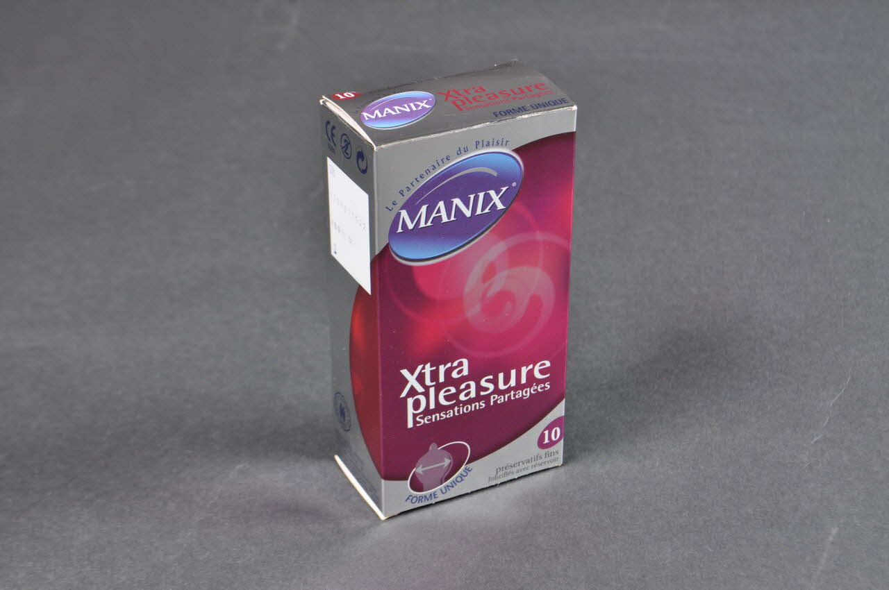 Manix; Etui de préservatif "Manix Xtra pleasure. "(Boite verticale) France 2004 2004.210.19.1 Photo Mucem