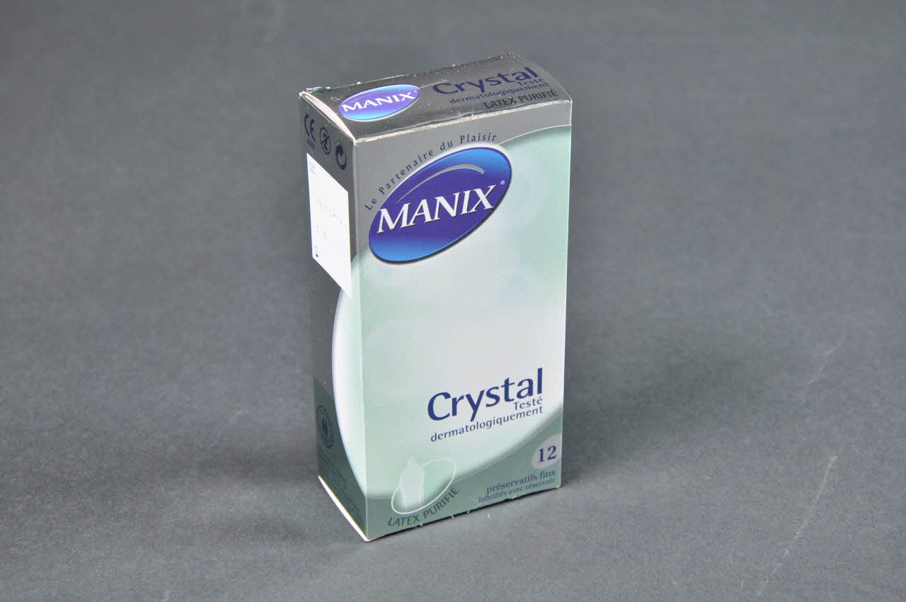 Manix; Etui de préservatif "Manix Crystal"(Boite verticale) France 2004 2004.210.28.1 Photo Mucem