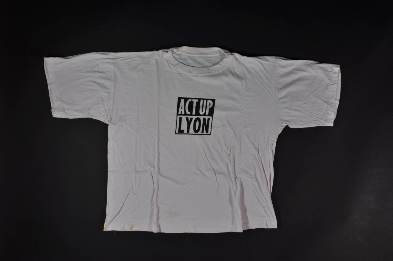tee-shirt "Act Up Lyon" 2004.211.10 Photo Mucem