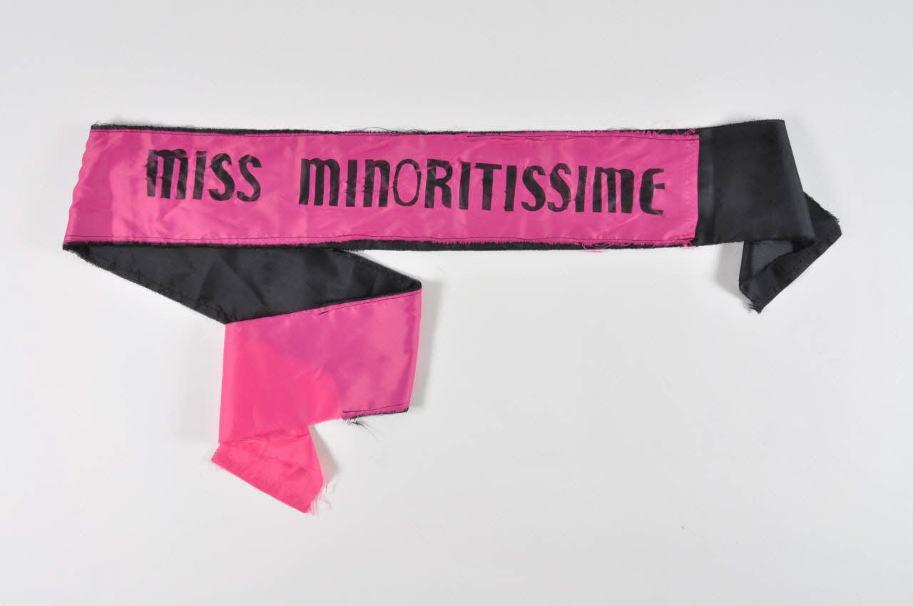 Echarpe "Miss Minoritissime" 2004.211.12 Photo Mucem