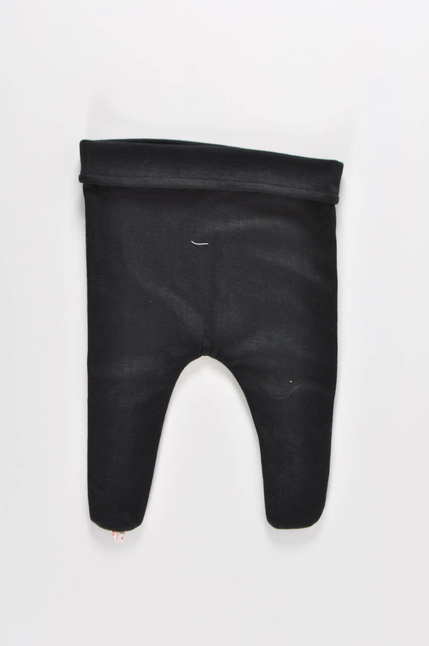 Association Des Amis Des Soeurs De La Perpétuelle Bonnet d'âne élément d'habit France 2000 2003.130.1 Photo Mucem