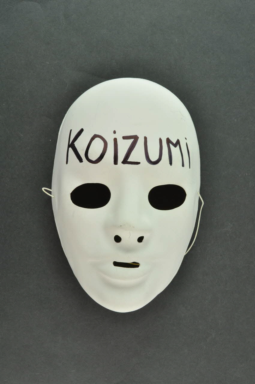 Act Up Paris Et Collectif Associatif masque France 2002 2004.211.42 Photo Mucem