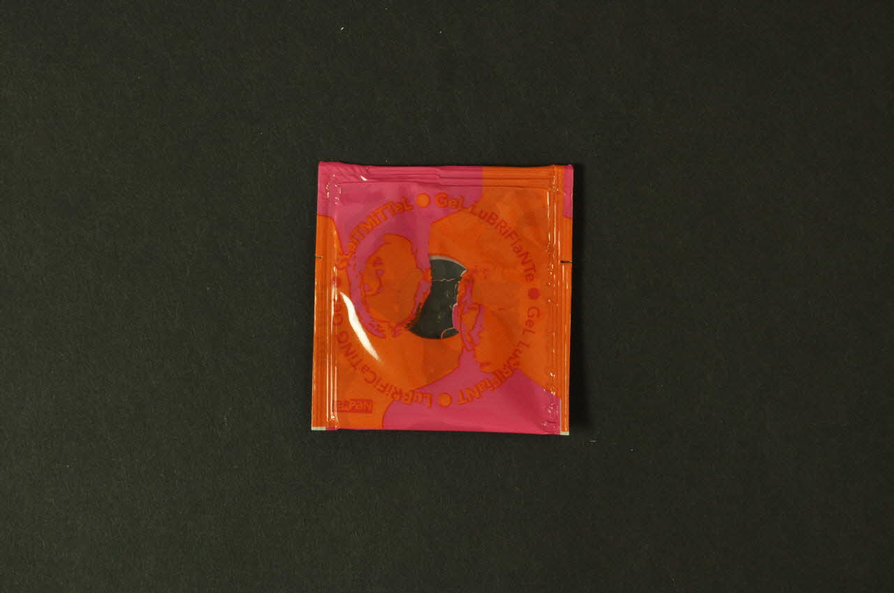 Terpan Enveloppe de gel lubrifiant France 2004 2004.211.43 Photo Mucem