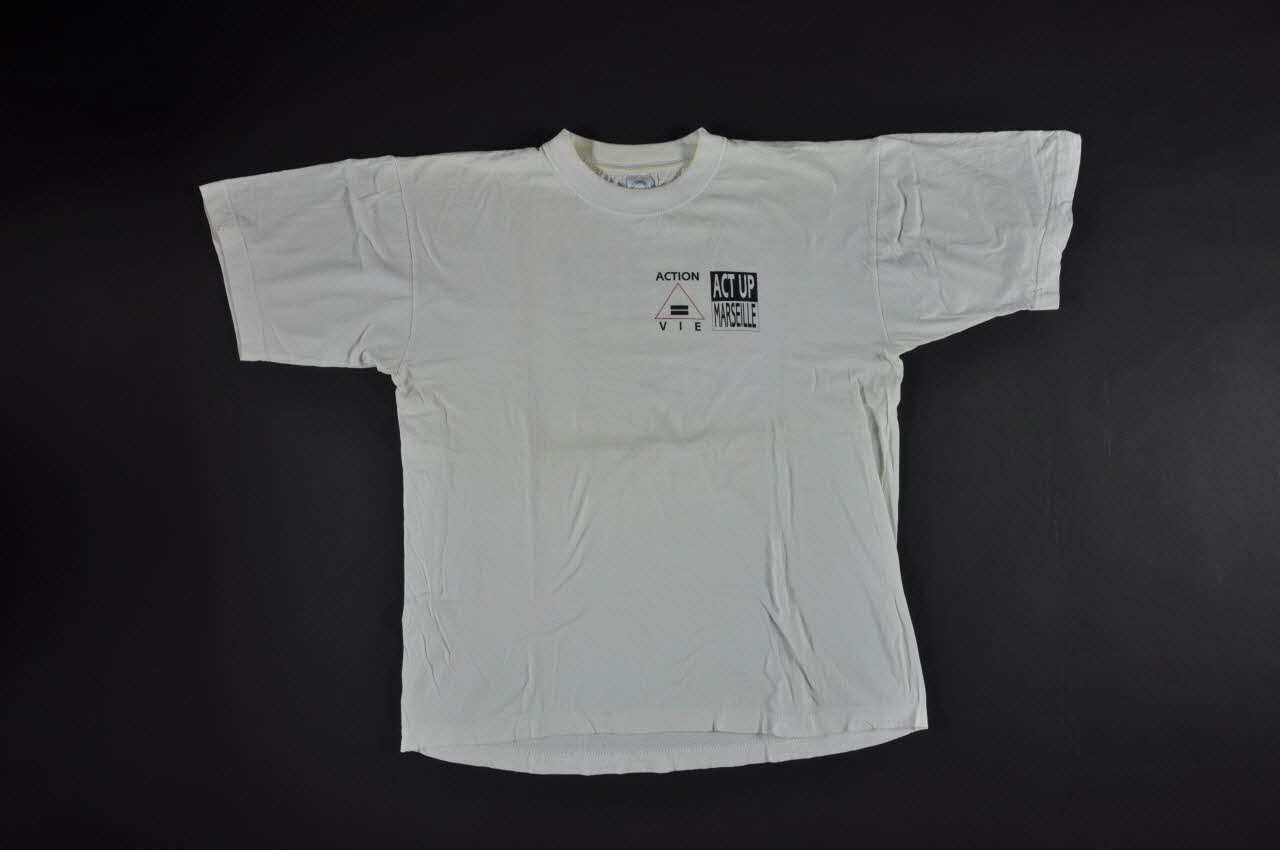 tee-shirt "Act Up Marseille" 2004.212.16 Photo Mucem
