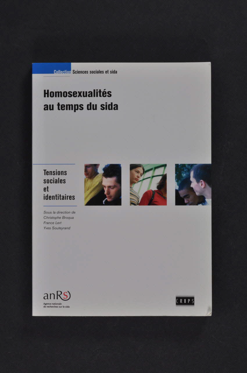 livre "Homosexualités au temps du sida. Tensions sociales et identitaires" 2004.212.29 Photo Mucem