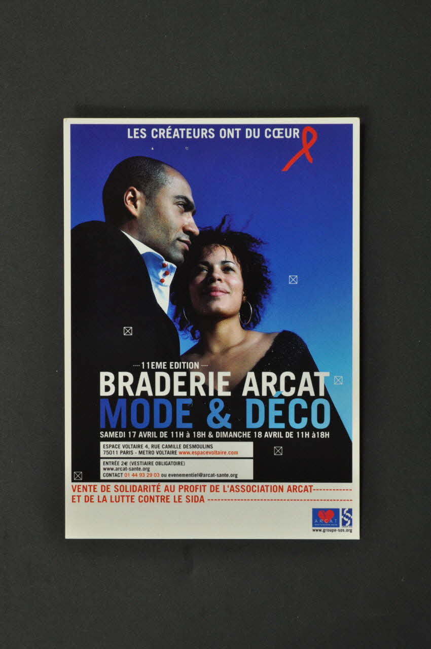 Association pour la Recherche, la Communication et les Actions pour l'Accès aux Traitements (ARCAT) carte postale "11° édition. Braderie  ARCAT. Mode et déco" France 2004 2005.253.43 Photo Mucem