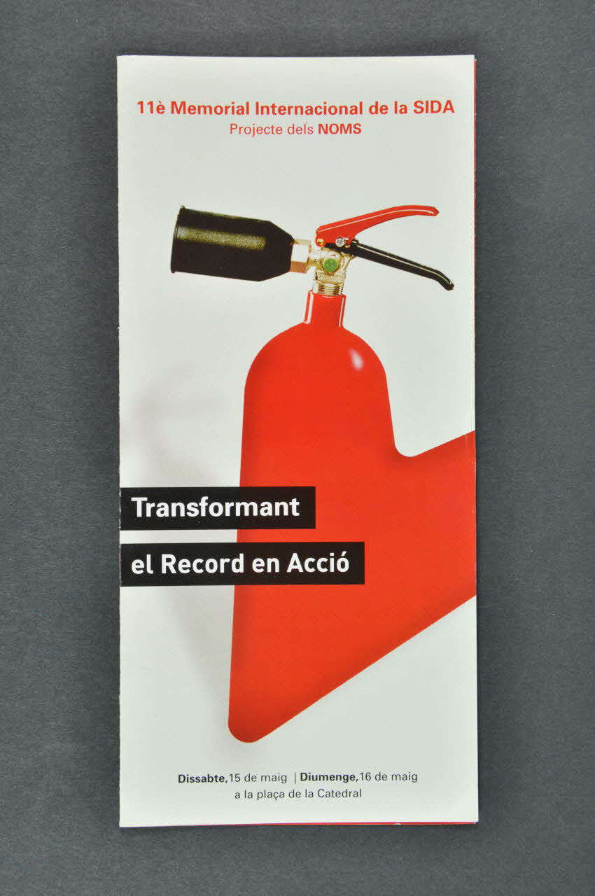Projecte Dels Noms Dépliant "11° Mémorial Internacional de la sida / Projecte dels noms : Transformant el record en accio" (11ème Mémorial International du sida. Transformer le souvenir en action) Espagne 2004 2004.215.22 Photo Mucem