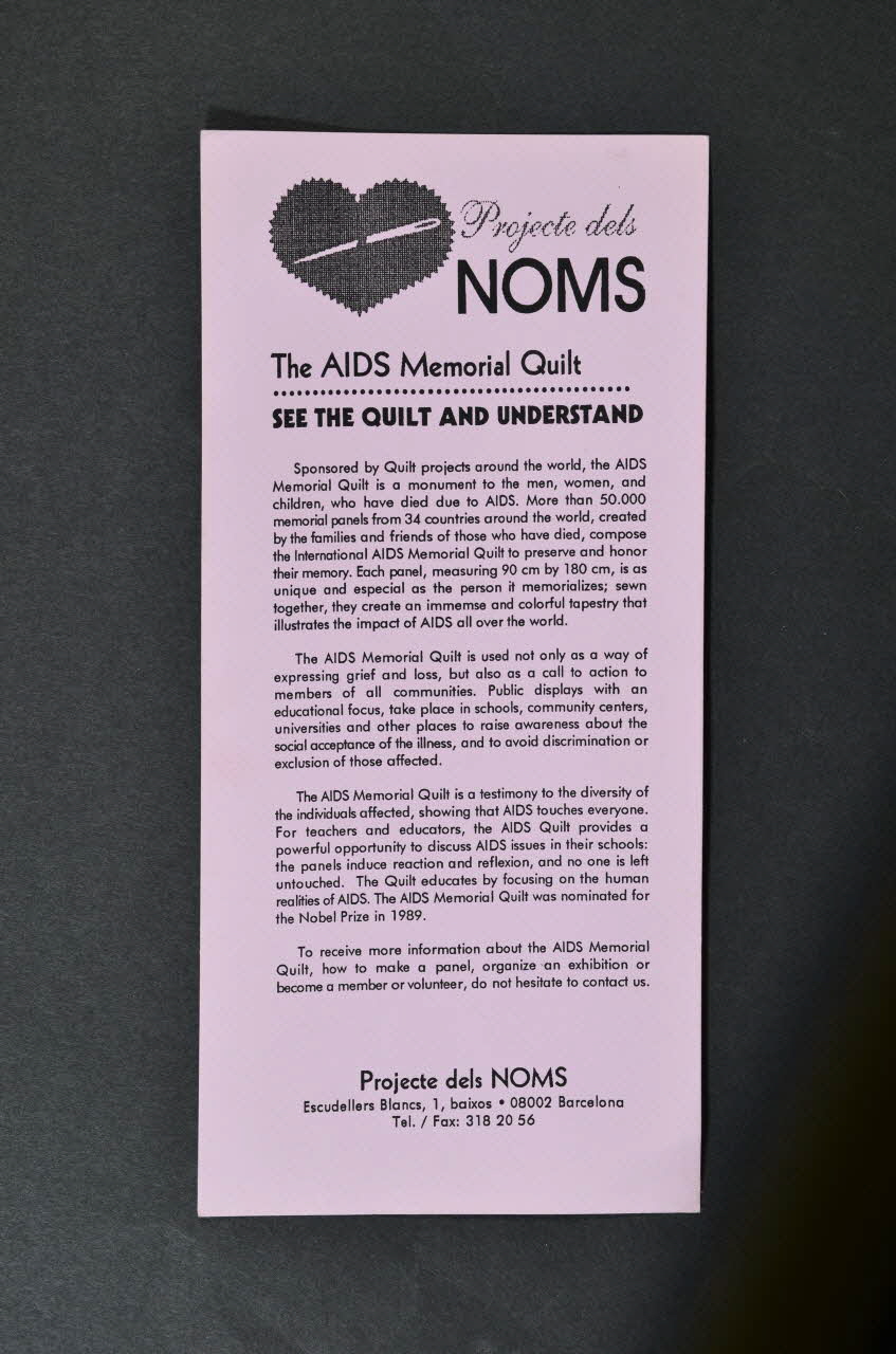 tract "The Aids Memorial Quilt. See the Quilt and understand" (en anglais) (Le patchwork mémorial du sida. Voir et comprendre) 2004.215.30 Photo Mucem