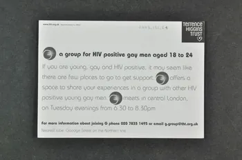carte postale "G. A group for HIV positive gay men aged 18 to 24" (G. un groupe pour les hommes gays séropositifs âgés de 18 à 24 ans) 2003.131.61 Photo Mucem