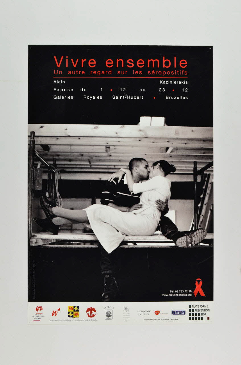 Plateforme Prévention Sida affiche "Vivre ensemble un autre regard sur les séropositifs" Belgique 2002 2004.216.1 Photo Mucem